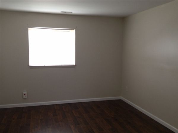 Building Photo - 43964 Freeway Dr