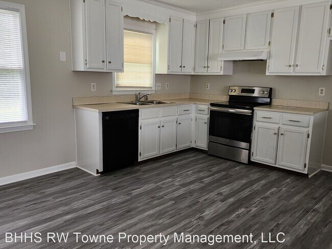 Foto del edificio - 3 br, 2 bath House - 748 Casey Terrace