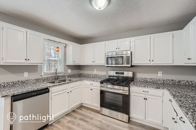 Foto del edificio - 203 Captains Quarters, Woodstock, GA, 30189