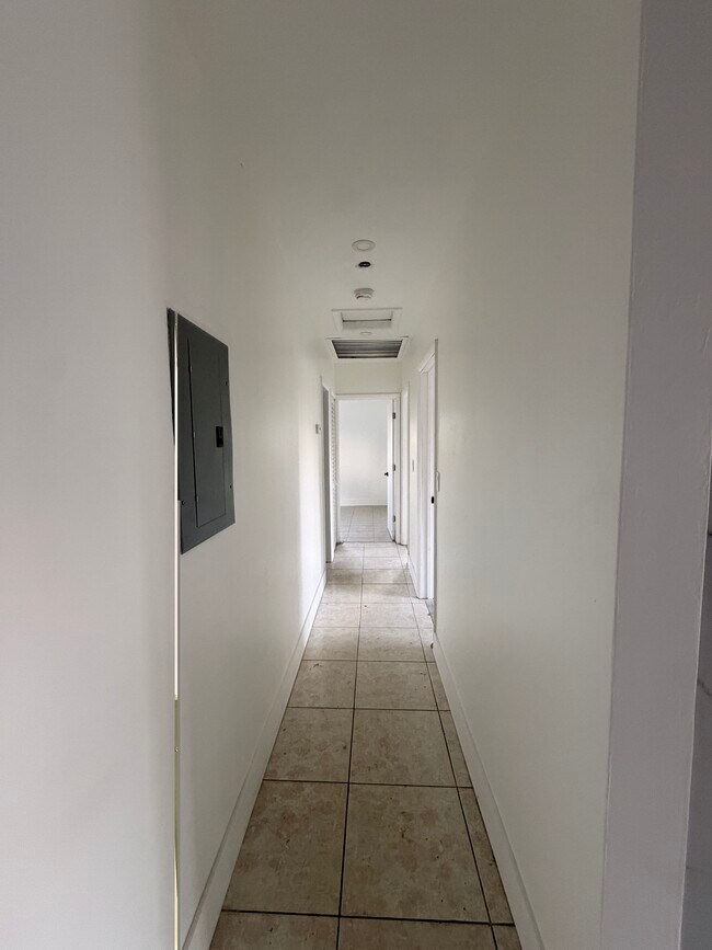 Foto del edificio - 2015 NW 132nd St