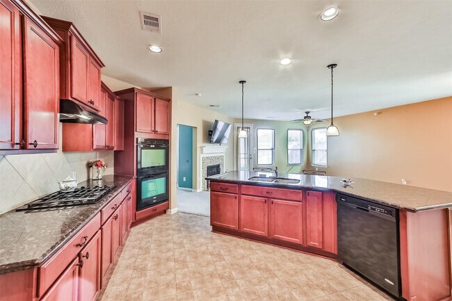 Building Photo - 4814 Mint Trails