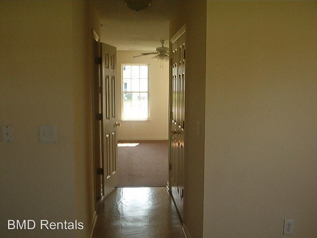 Building Photo - 3 br, 2 bath House - 100 Stallings Ct.