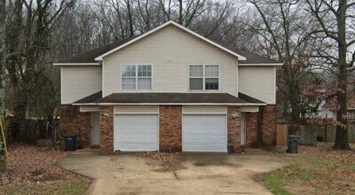 Building Photo - 1305 Loberg Ln