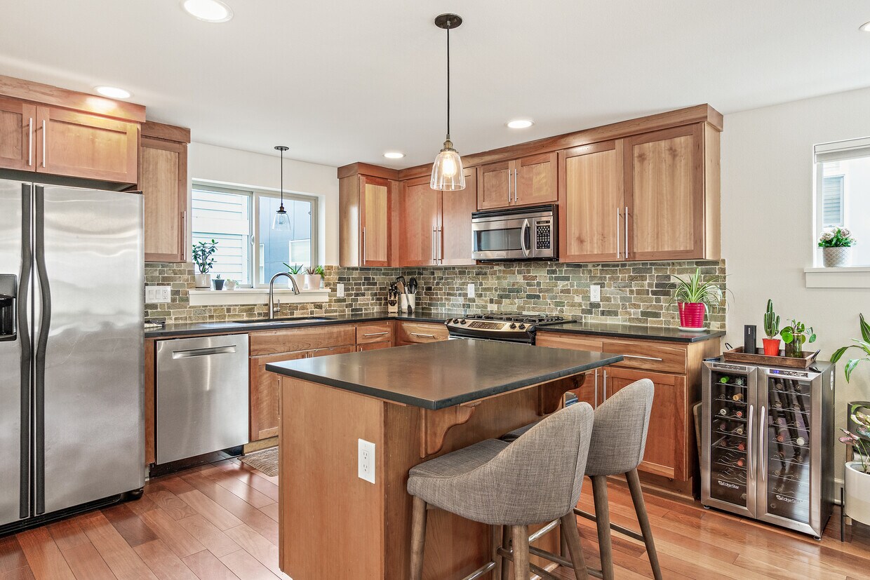Foto principal - 466 NE Maple Leaf Pl