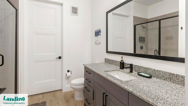 Building Photo - 650 E Sycamore St