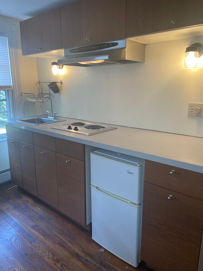 193 Dwight St Unit Studio, New Haven, CT 06511 Apartments in New