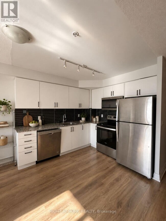 Building Photo - 20 Meadowglen Pl