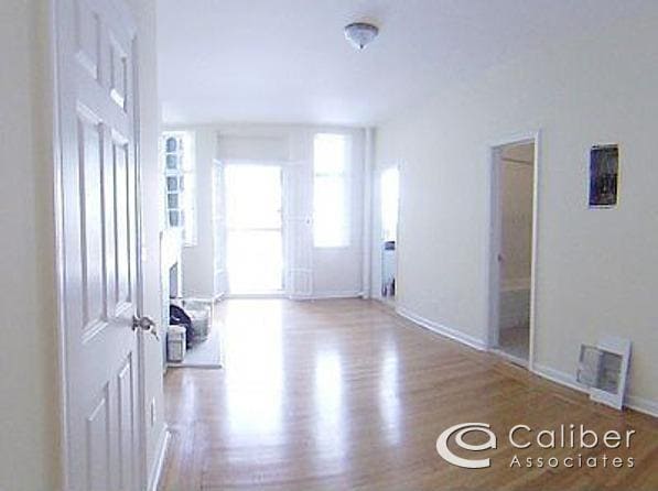 Building Photo - 159 E 33rd St