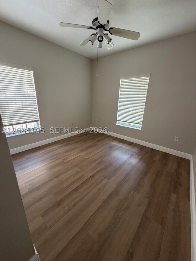 Foto del edificio - 15457 SW 150th St
