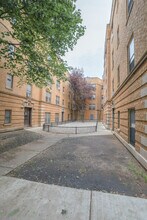 Building Photo - 4909 N Glenwood Ave