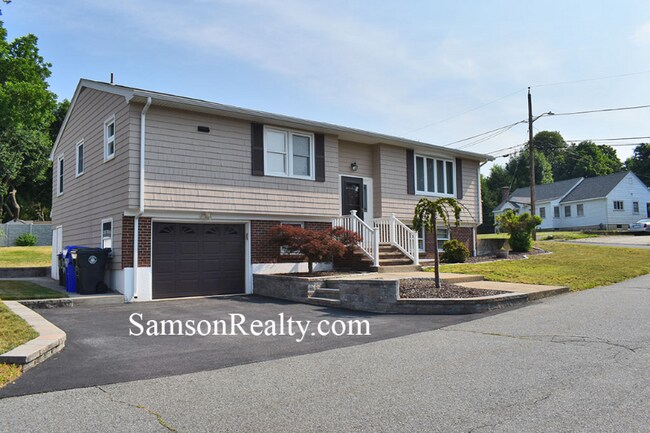 Foto del edificio - 105 Homewood Ave