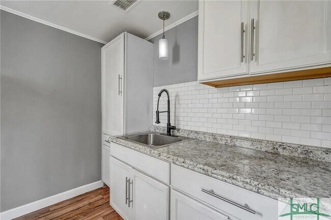 Foto del edificio - 914-916 E 34th St