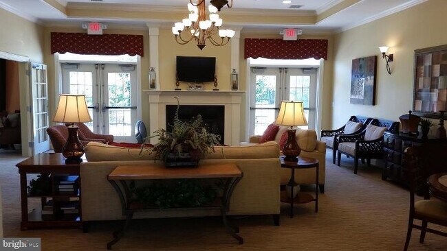 Foto del edificio - 435 Timberlake Dr
