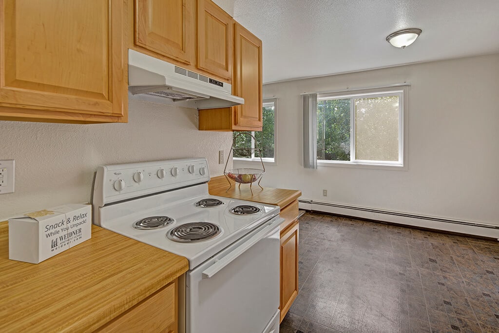 The Glen Apartments - Kitchen - The Glen