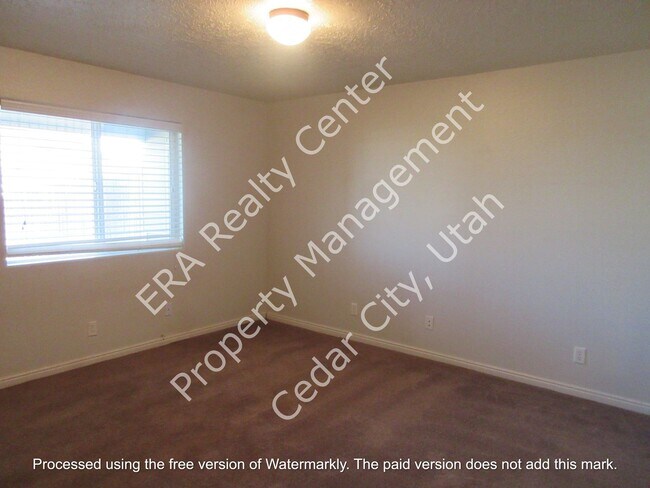Foto del edificio - Move-in Discount!! 3 Bedroom 2 Bath Twin Home in Cedar Willows