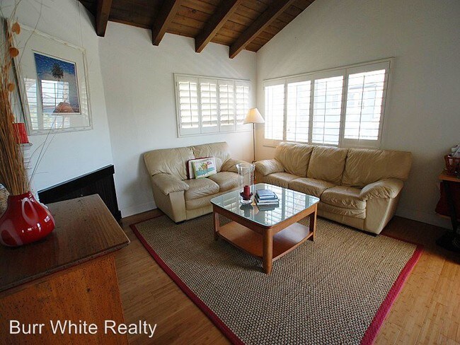 Foto del edificio - 603-603 W Bay Ave