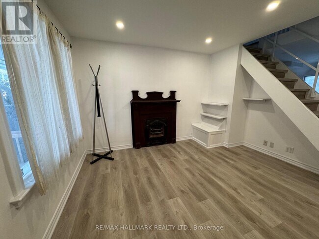 Photo du bâtiment - 58 Pape Ave