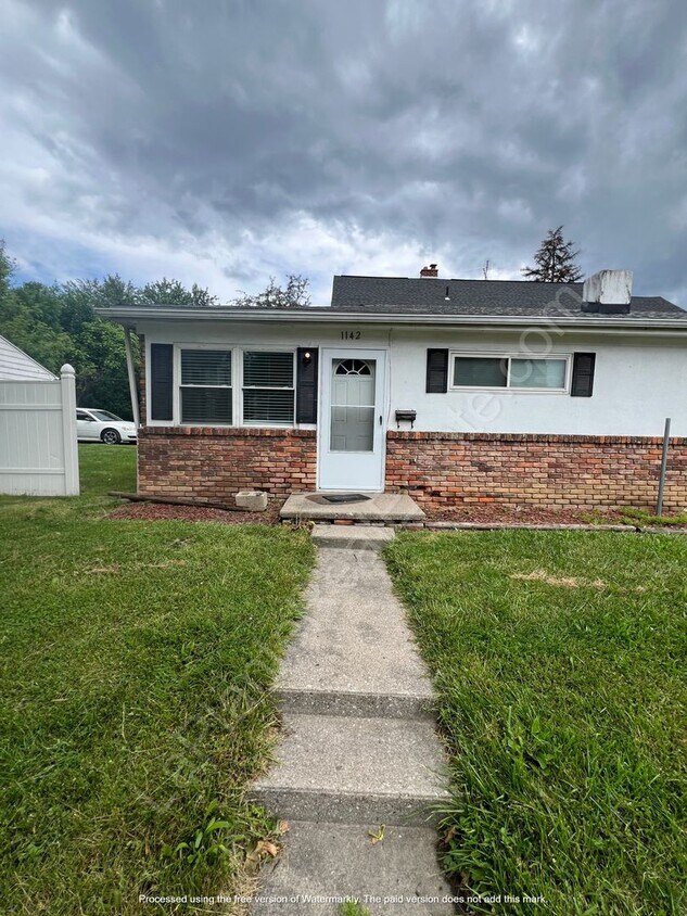 Primary Photo - 1142 Eleanor Ave.