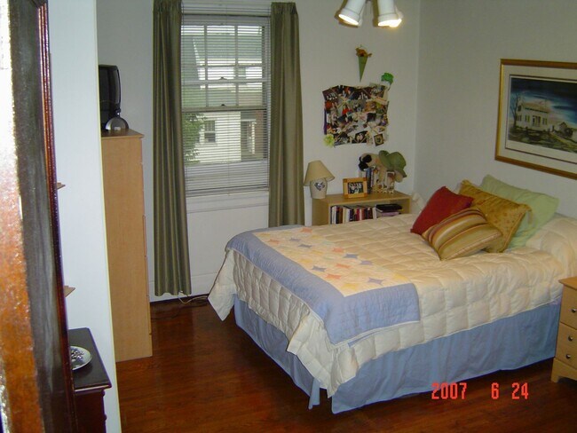 Foto del edificio - 2 Bedroom Apartment in Heart of Oakley