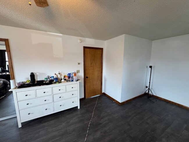 Foto del edificio - 108 Ruden St