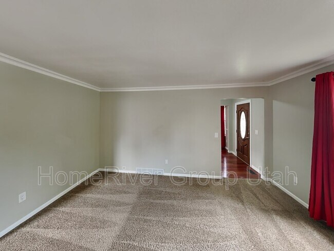 Building Photo - 2609 E Sundance Dr