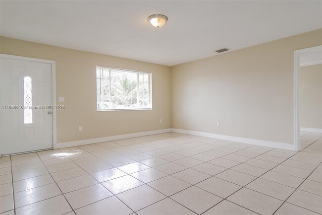 Building Photo - 2921 N 74th Way