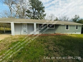 Building Photo - 5042 Lurline Dr