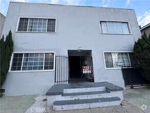 Building Photo - 1432 Cherry Ave