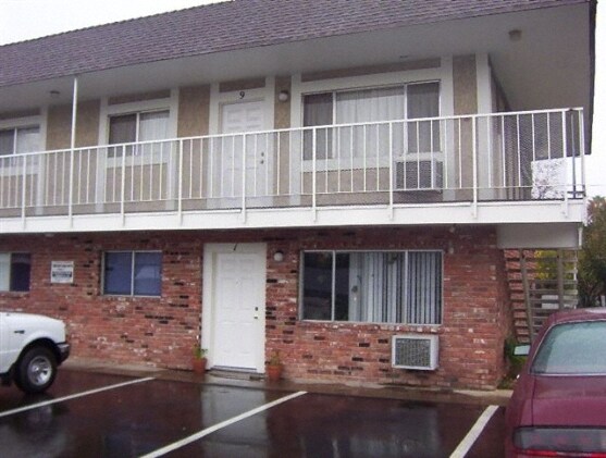 Foto del edificio - Wood Oak Apartments