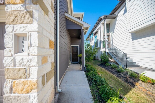 Foto del edificio - 1539 Rustling Creek Dr