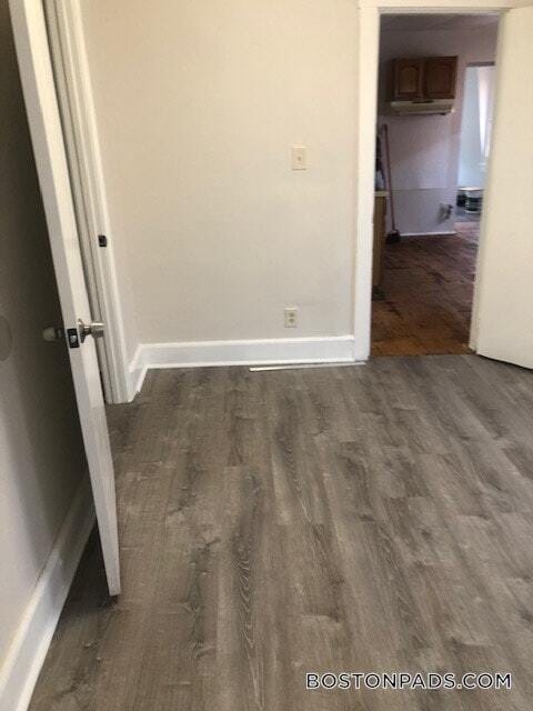 Primary Photo - 52 Blue Hill Ave