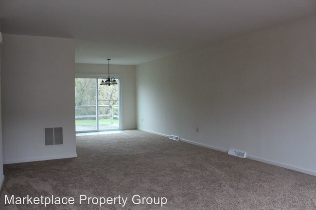Building Photo - 517 Old Forge Dr
