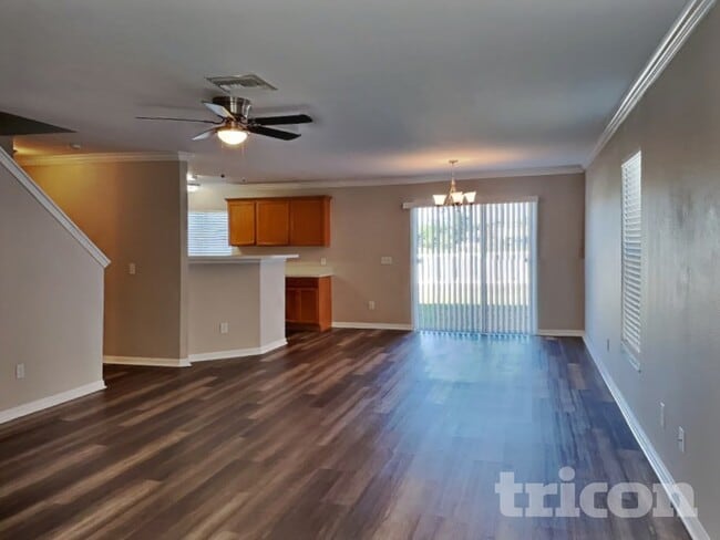 Building Photo - 10908 Golden Silence Dr