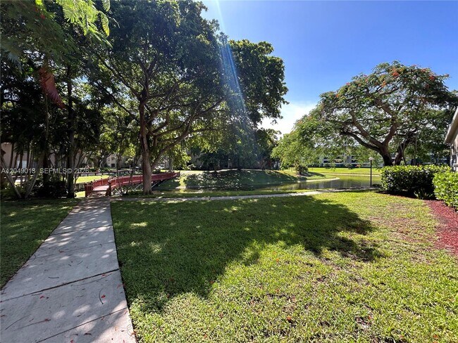 Building Photo - 1780 Palm Cove Blvd