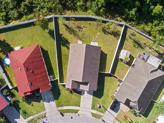 Foto del edificio - 2631 Eagle Cliff Dr