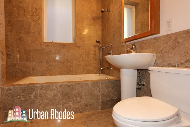 Foto del edificio - 833 N Rockwell St