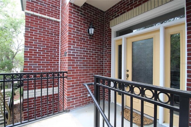 Building Photo - 132 NE 4 St