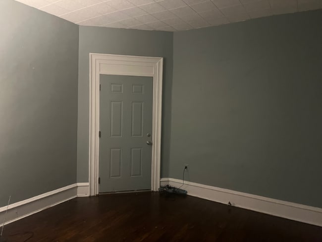 Photo - 109 E Stewart Ave Apartment