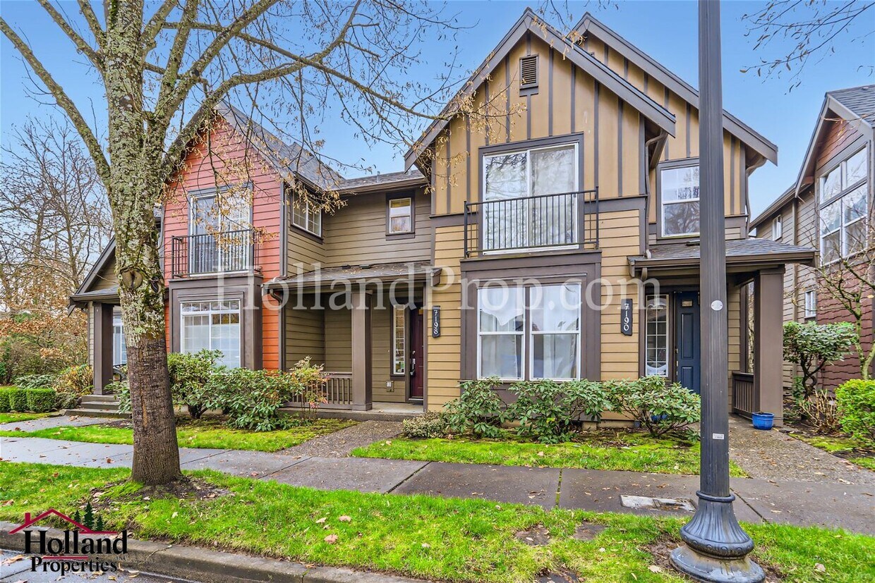 Foto principal - Beautiful 2 Bedroom Townhouse with a Priva...
