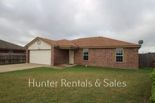 Building Photo - 4612 Hank Dr