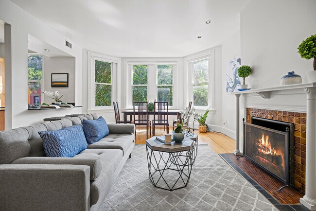 Building Photo - 1737 Riggs Pl NW