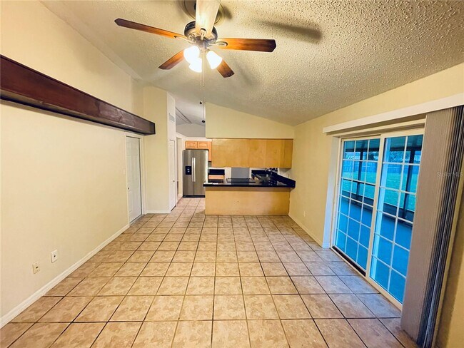 Building Photo - 207 W Panama Rd