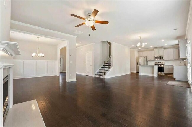 Building Photo - 422 Hinton Farm Wy.