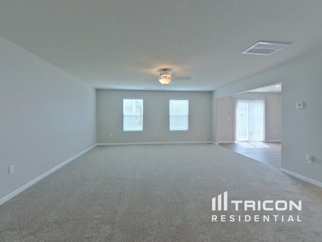 Foto del edificio - 8112 Derby Wood Ln