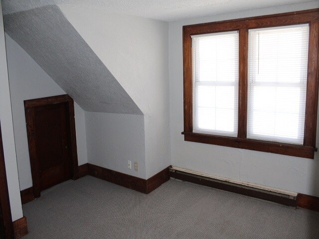 Foto del edificio - 5561 Paw Paw Lake Rd