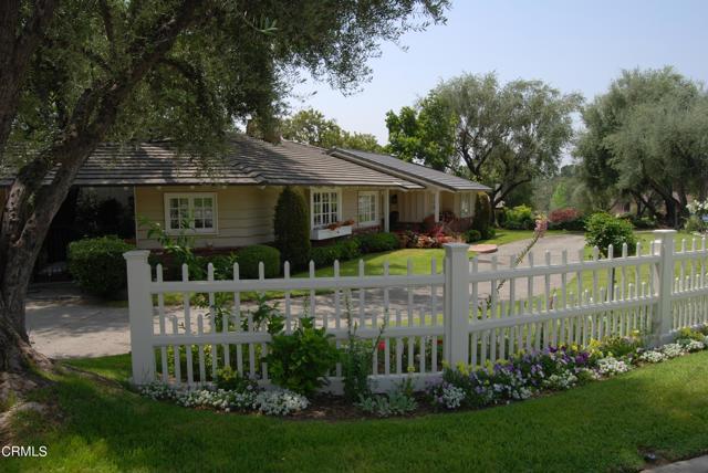 Foto del edificio - 1990 Highland Oaks Dr
