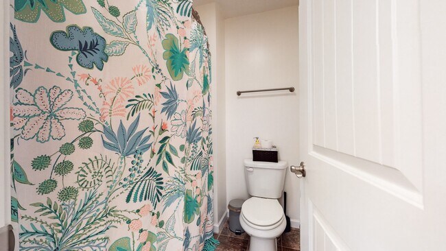 Foto del edificio - 429 John Deere Dr