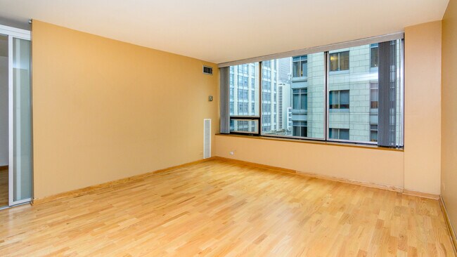 Building Photo - 233 E Erie St