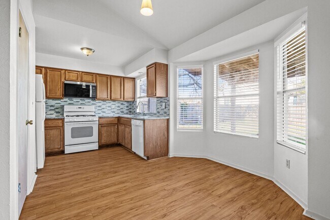 Building Photo - 3112 Freemont St