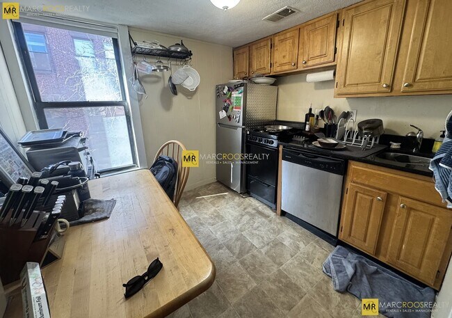 Foto del edificio - 218 Cambridge St